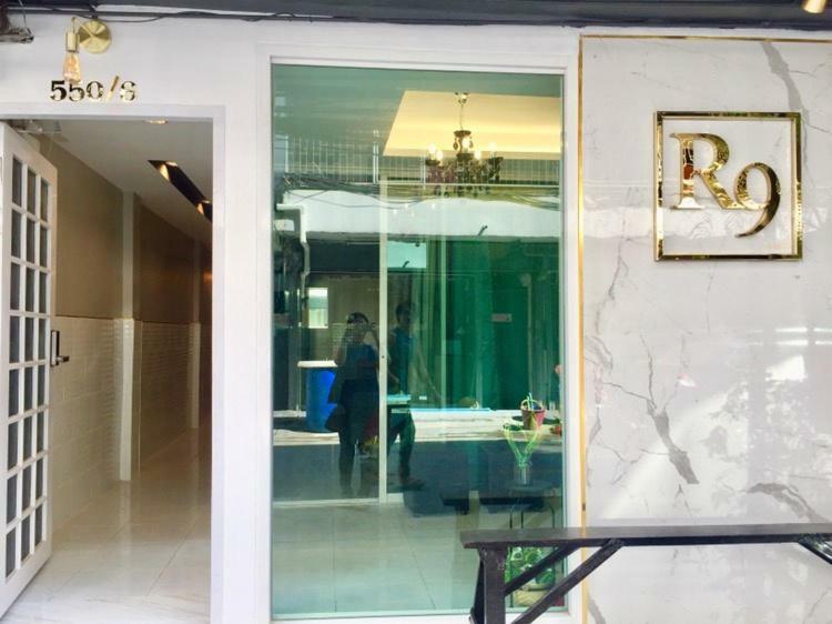 R9 Bangkok Hotel Exterior photo